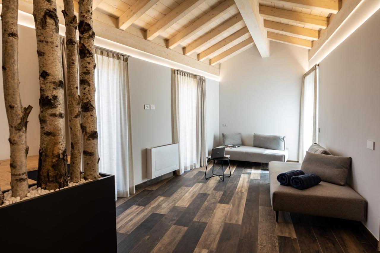 Agriturismo Il Medeghino Musso Bagian luar foto