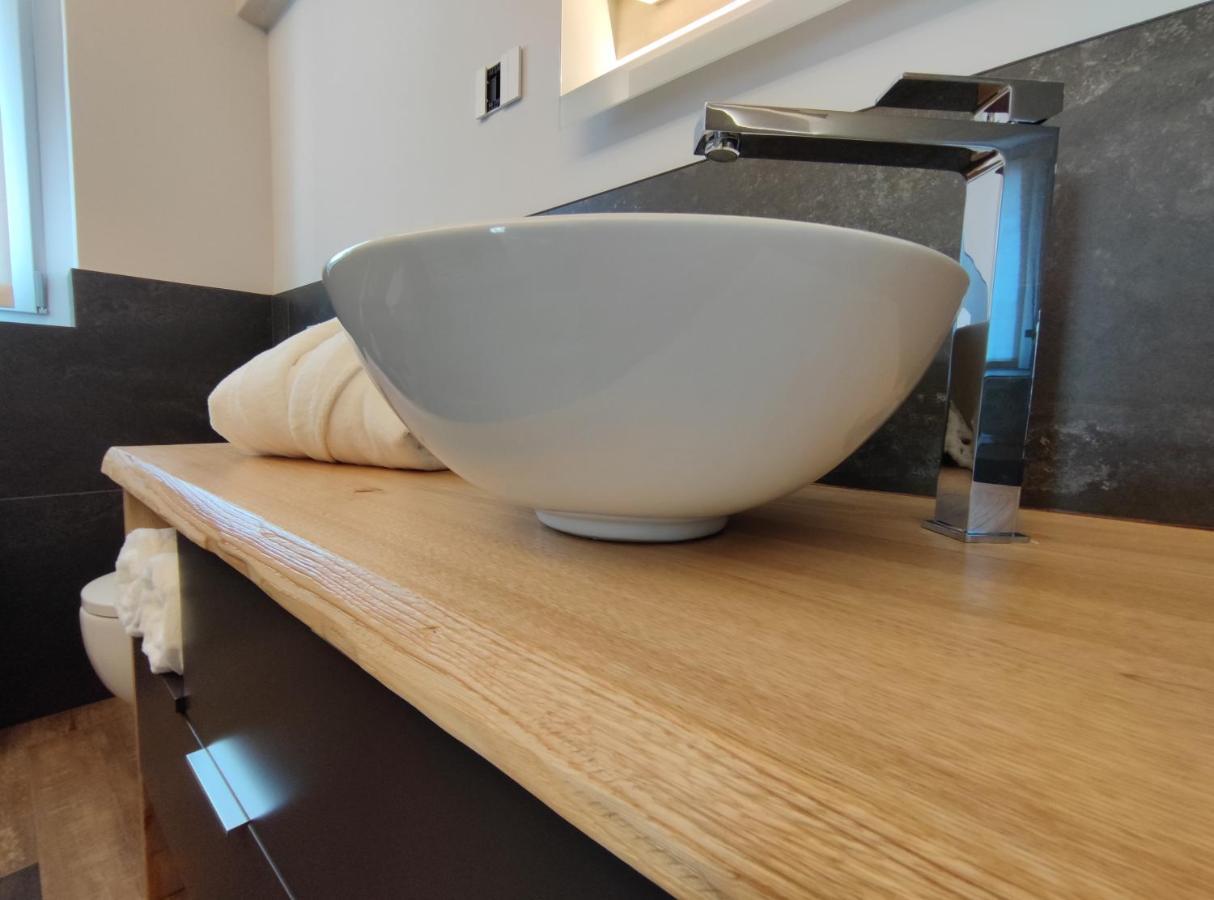 Agriturismo Il Medeghino Musso Bagian luar foto