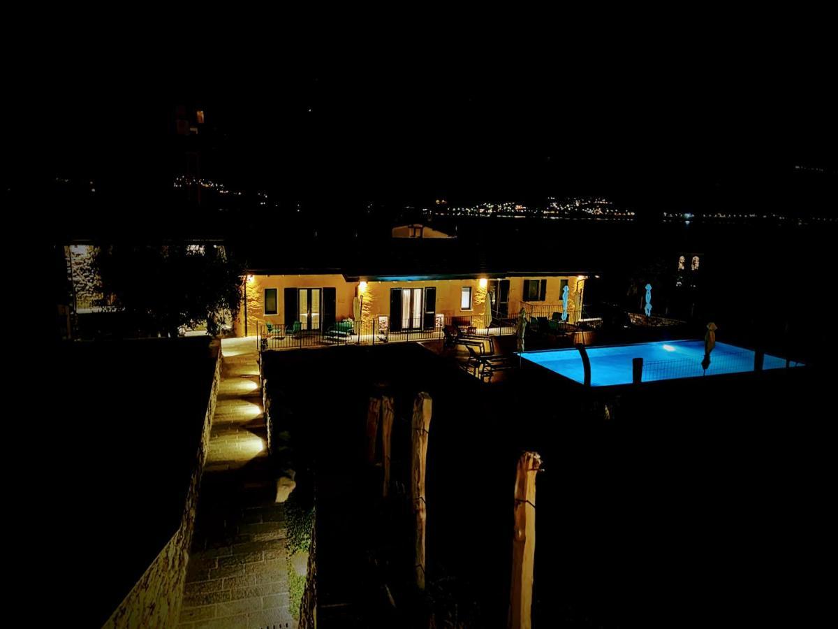 Agriturismo Il Medeghino Musso Bagian luar foto